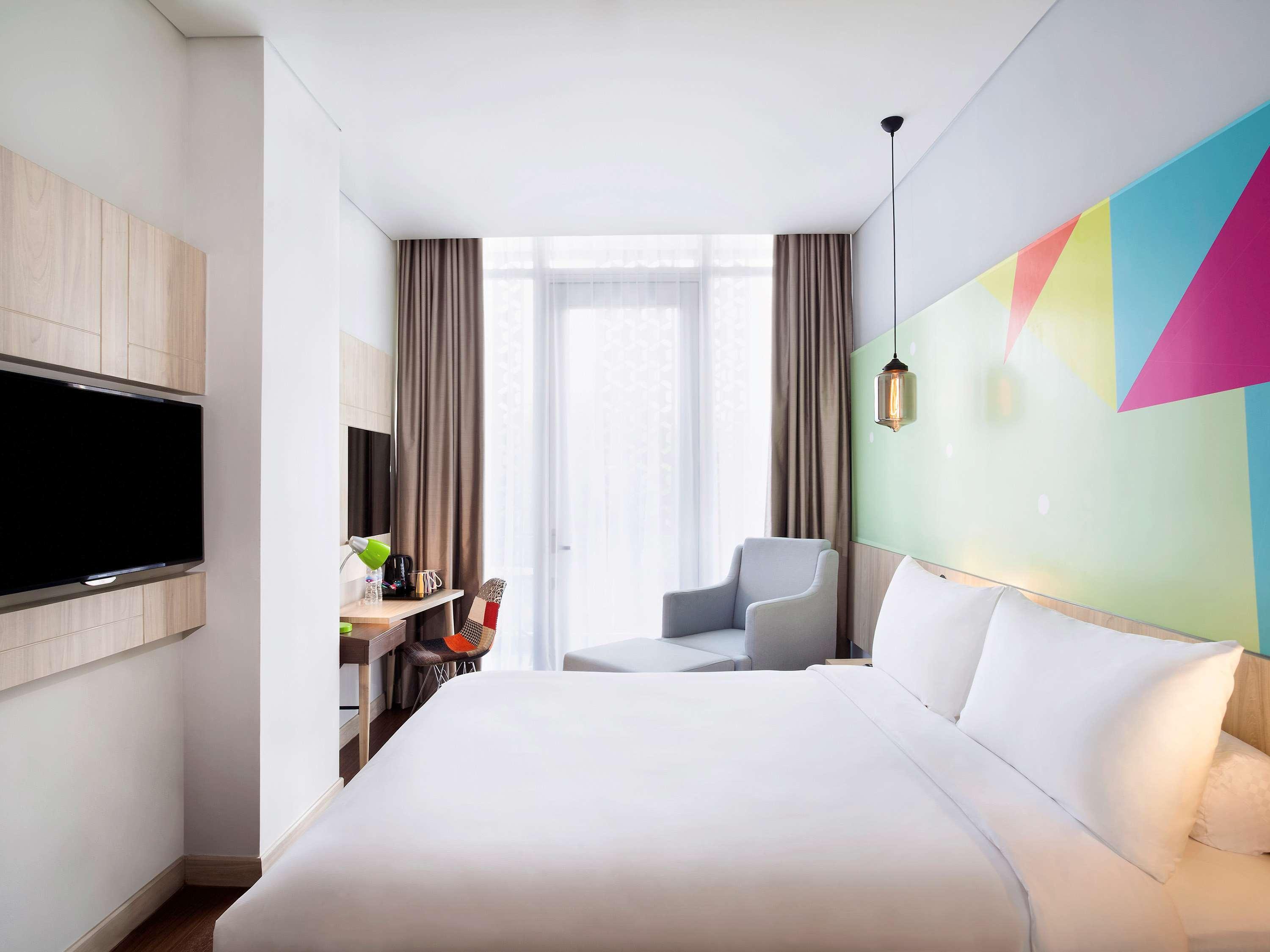Ibis Styles Jakarta Sunter Buitenkant foto