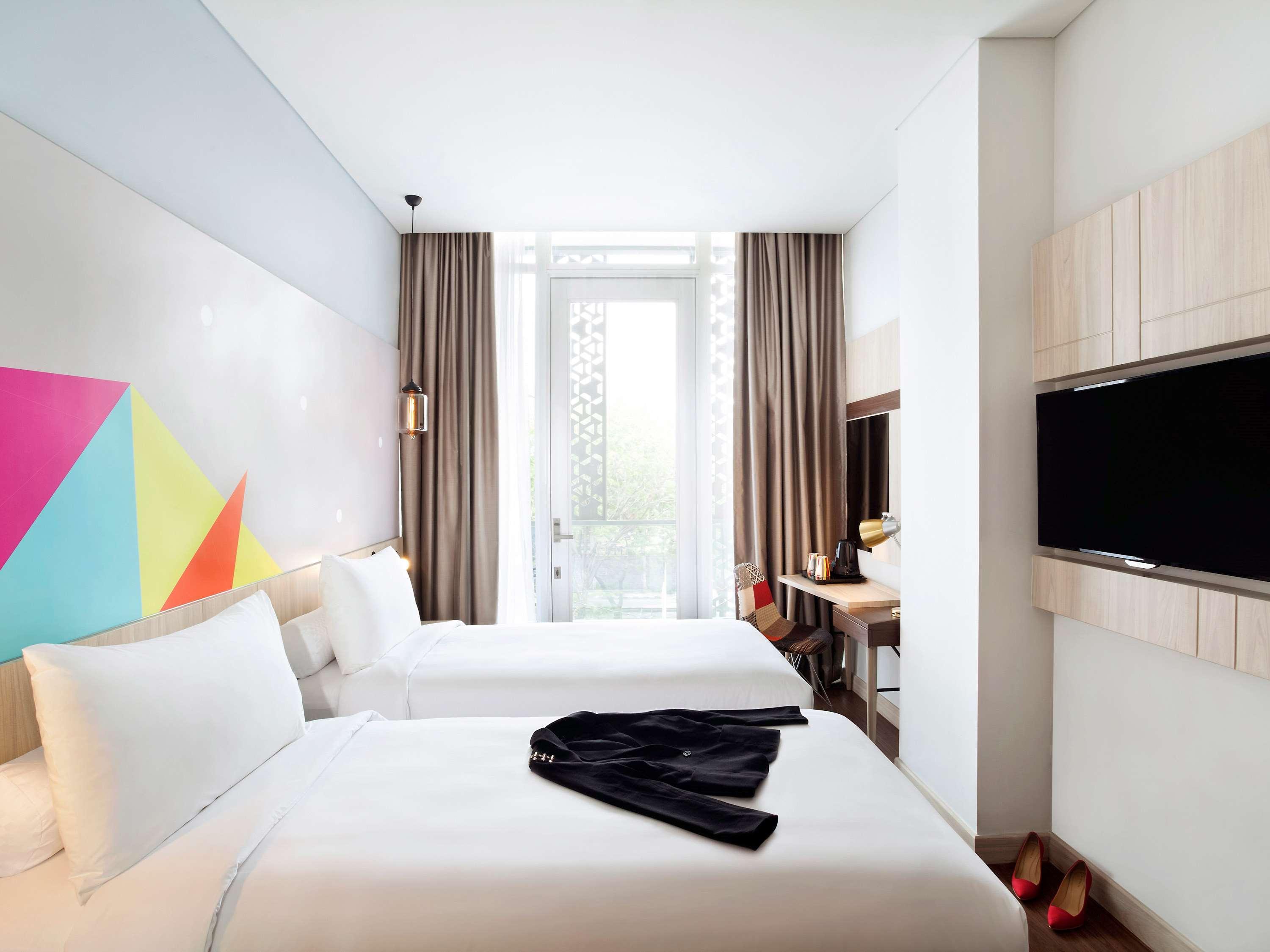 Ibis Styles Jakarta Sunter Buitenkant foto