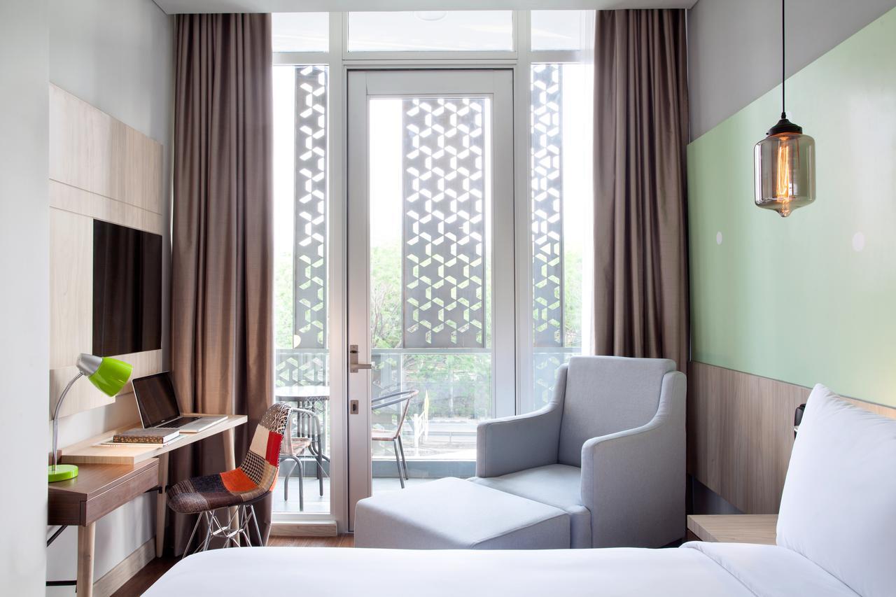 Ibis Styles Jakarta Sunter Buitenkant foto